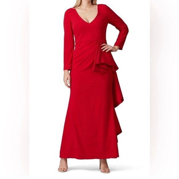Badgley Mischka Red Front Ruffle Gown Size 6 US $880 - Picture 1 of 13